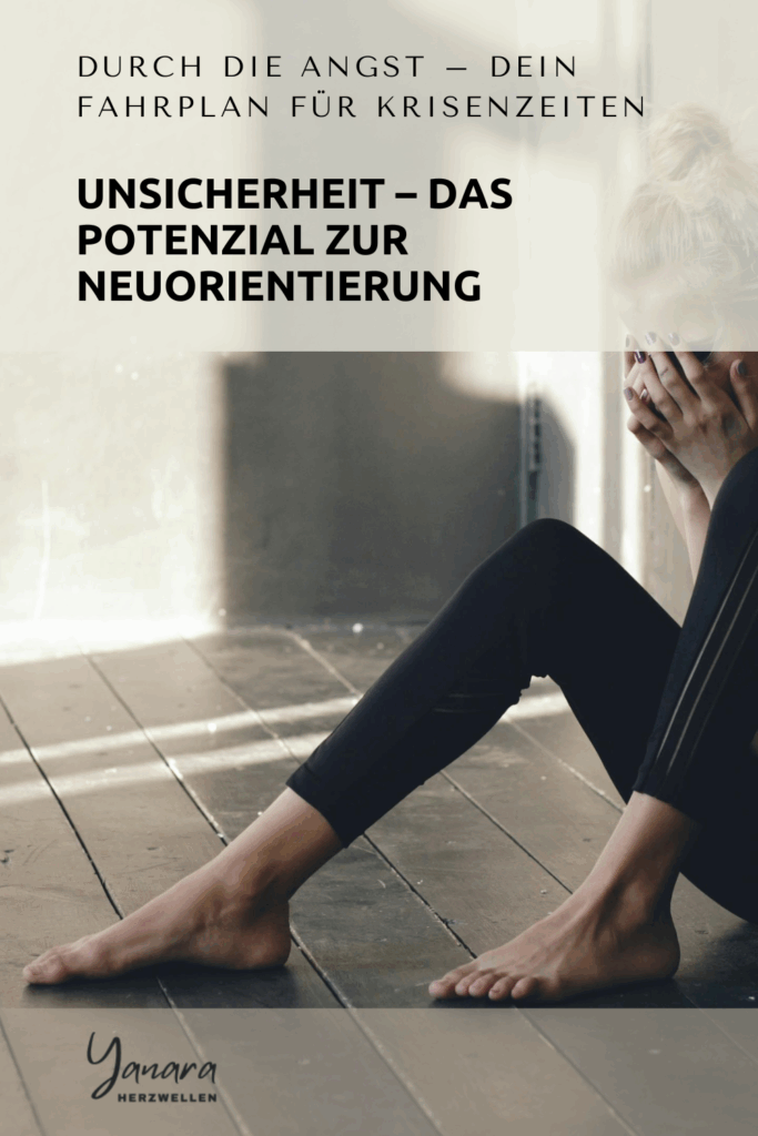 Lerne, Angst in Krisenzeiten als Tor zu innerer Transformation zu meistern. Ein spiritueller Fahrplan für Umbruch und Neubeginn.