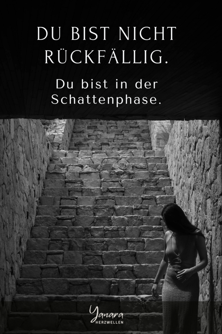 Die Schattenphase im spirituellen Erwachen ist keine Regression, sondern Konfrontation mit abgespaltenen Anteilen. Warum dein Selbstbild zerbricht – und wie Integration statt Selbstoptimierung beginnt.