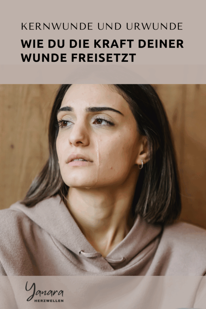 Viele Menschen spüren die Wirkung von Kernwunde und Urwunde, ohne sie zu kennen. Dieser Artikel zeigt dir ihre Bedeutung und wie du Schmerz in Transformation und Heilung verwandeln kannst.