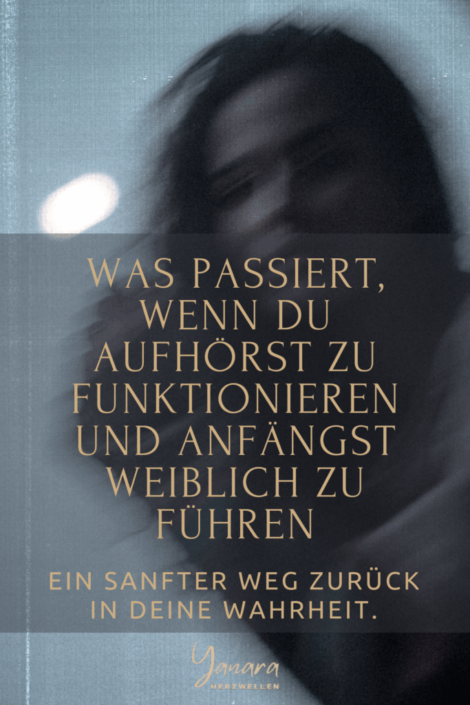 Viele Frauen spüren, dass Funktionieren sie nicht mehr weiterbringt. In diesem Artikel erfährst du, was passiert, wenn du in weibliche Führung eintauchst: weniger Druck, mehr Präsenz, klarere Entscheidungen und echte Manifestation aus dem Sein.
